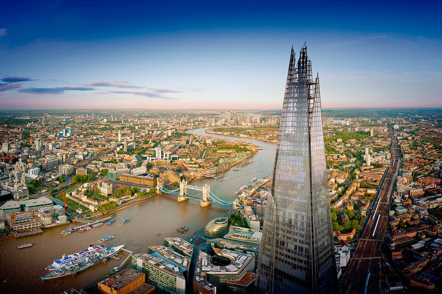 5* Luxury London Break at South Place Hotel with Champagne, Five Course Michelin-Starred Dinner and The View from The Shard for Two