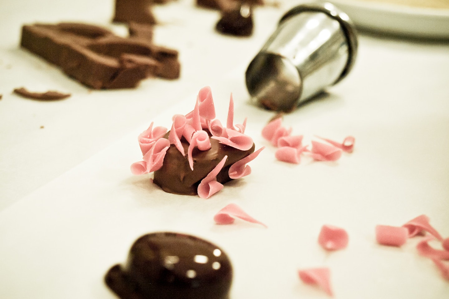 Luxury Chocolate Making Workshop Including Bubbly for One