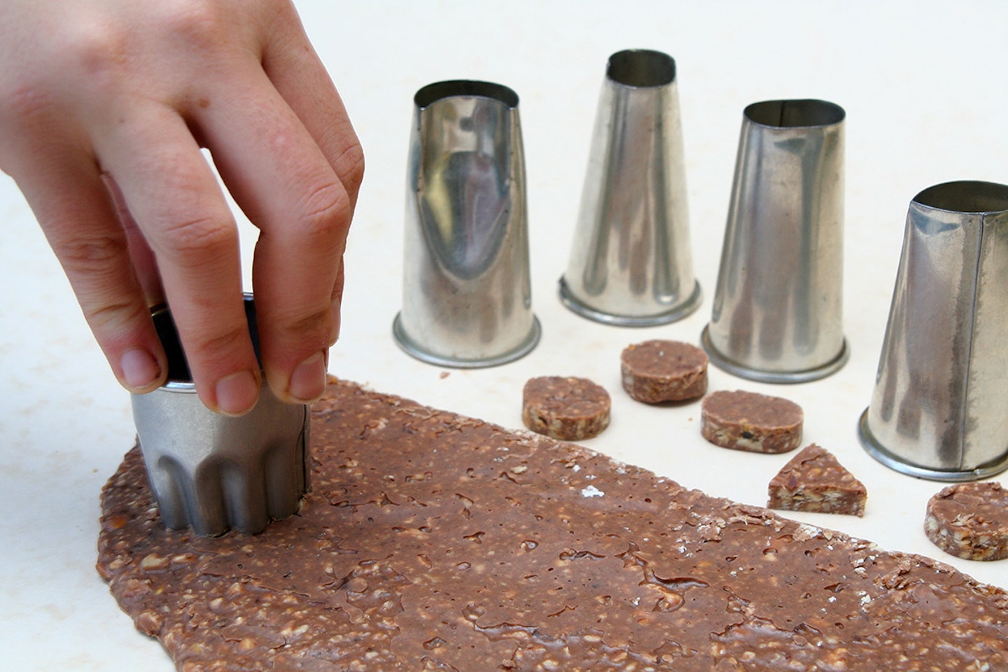 Luxury Chocolate Making Workshop Including Bubbly for One