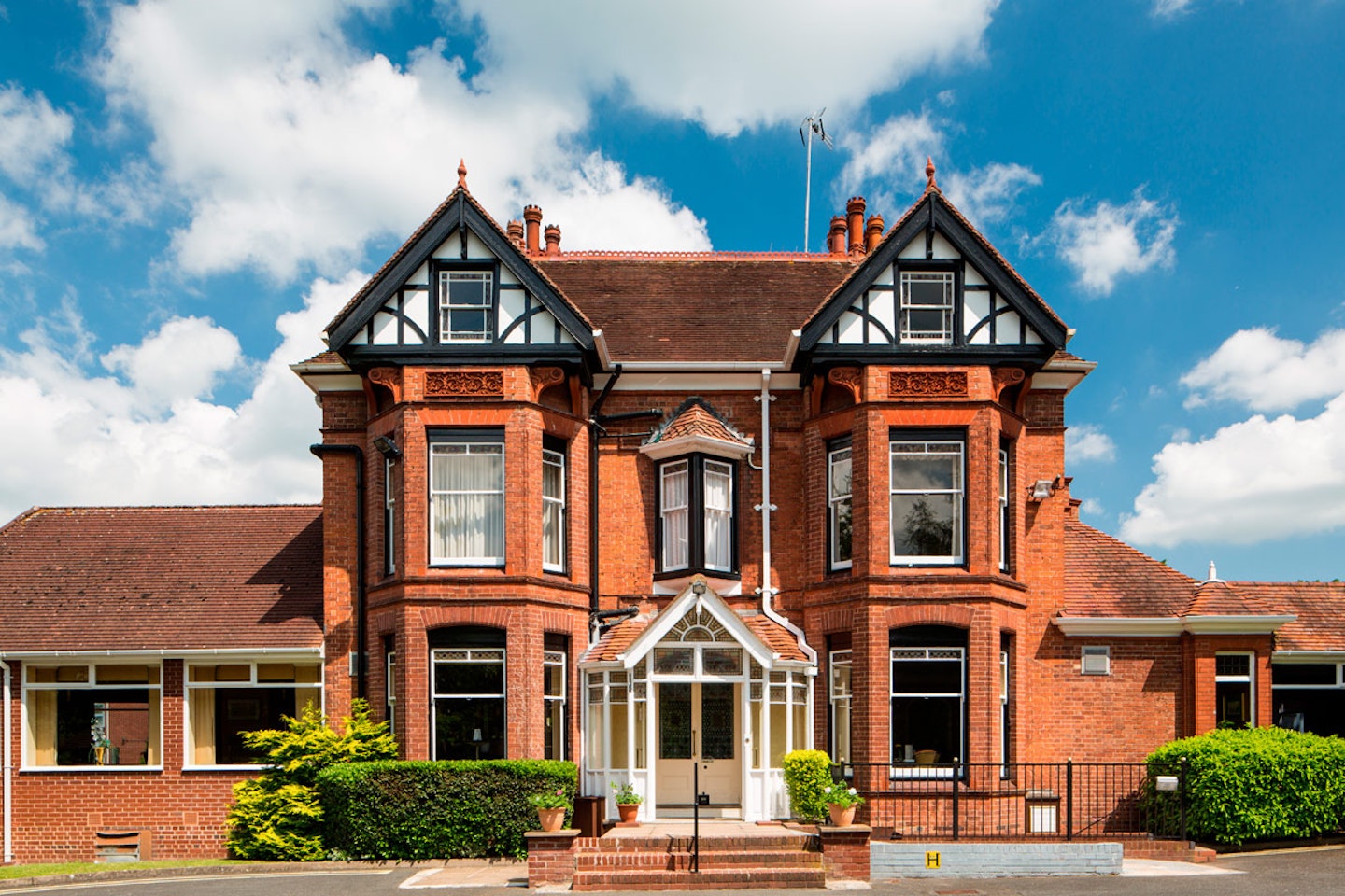 One Night Break for Two at the Mercure Kidderminster Hotel