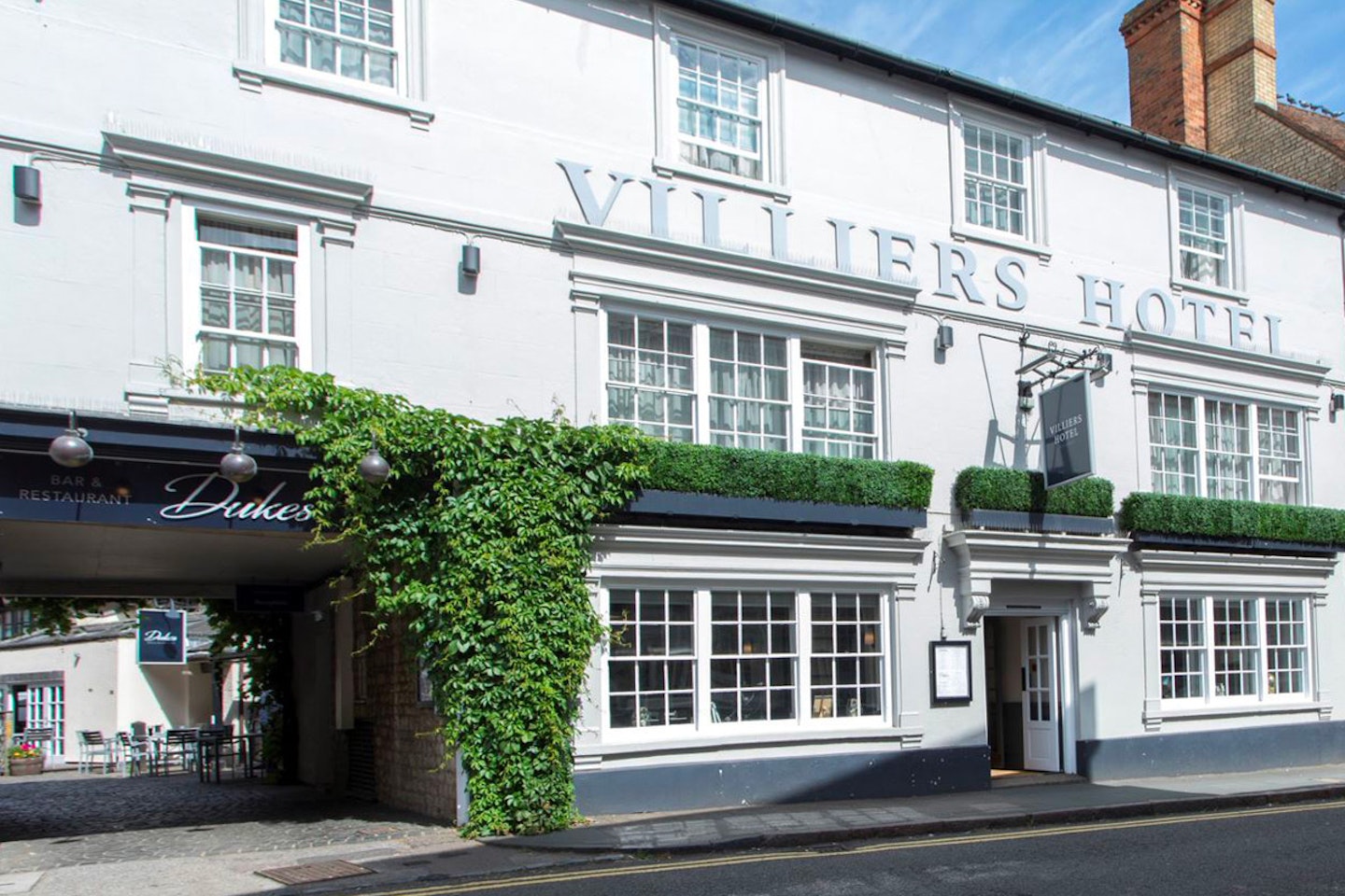 One Night Break for Two at Villiers Hotel