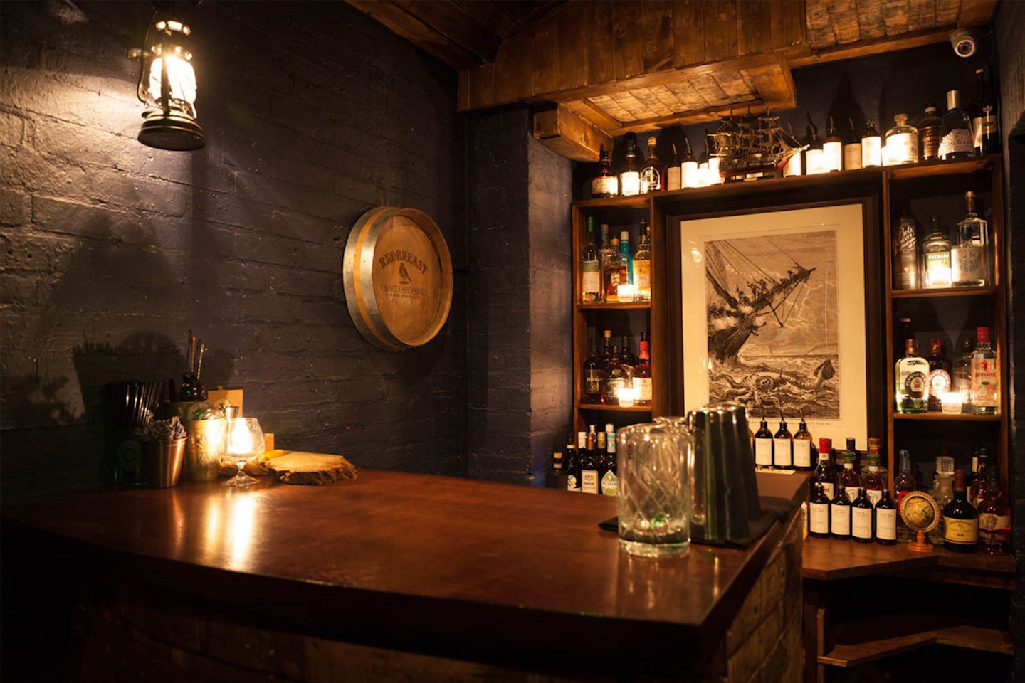 Exclusive Cocktail Experience for Two with Private Bartender at London’s Smallest Speakeasy