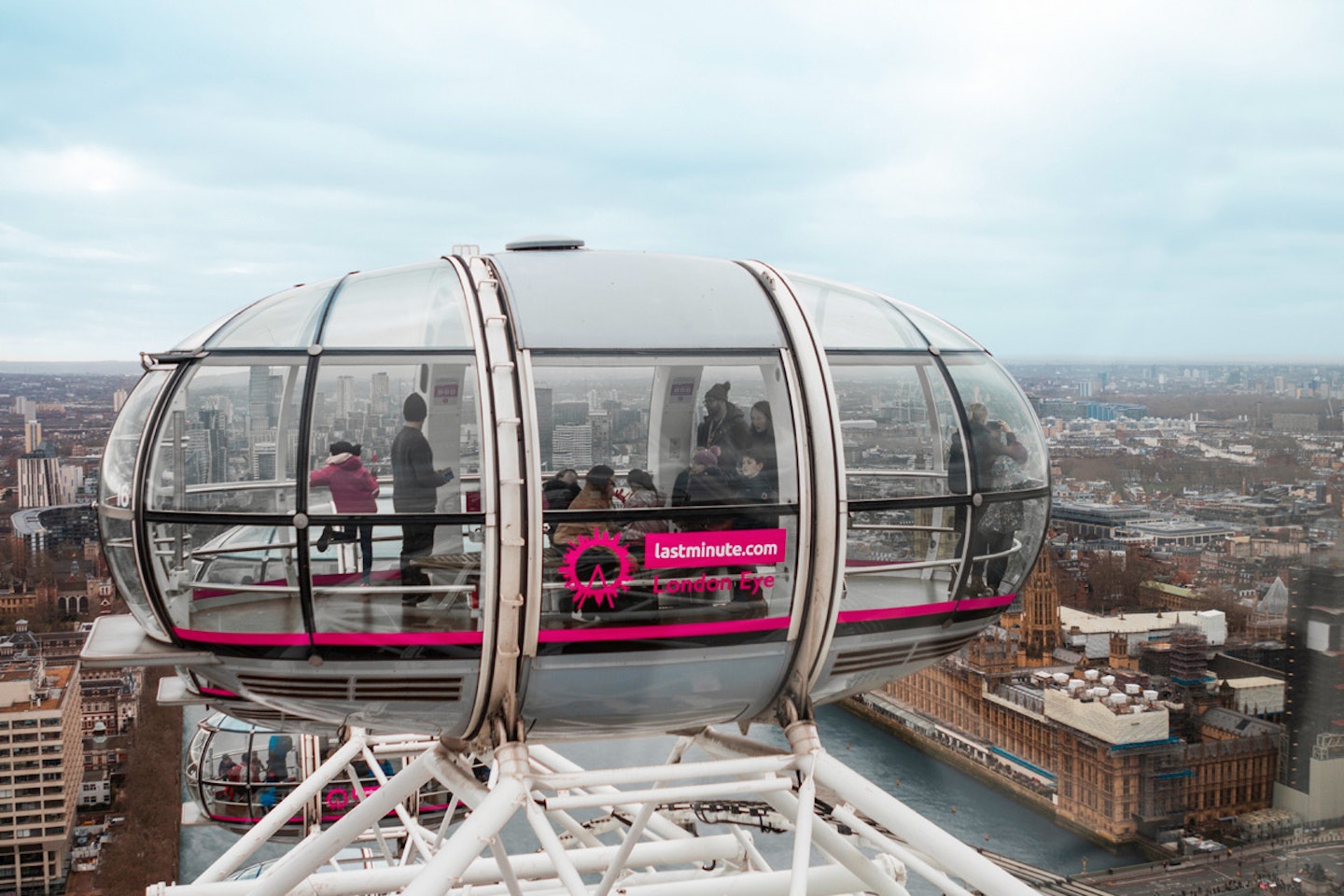 Explore London with Hop On Hop Off Sightseeing Bus Tour, River Cruise and London Eye for Two