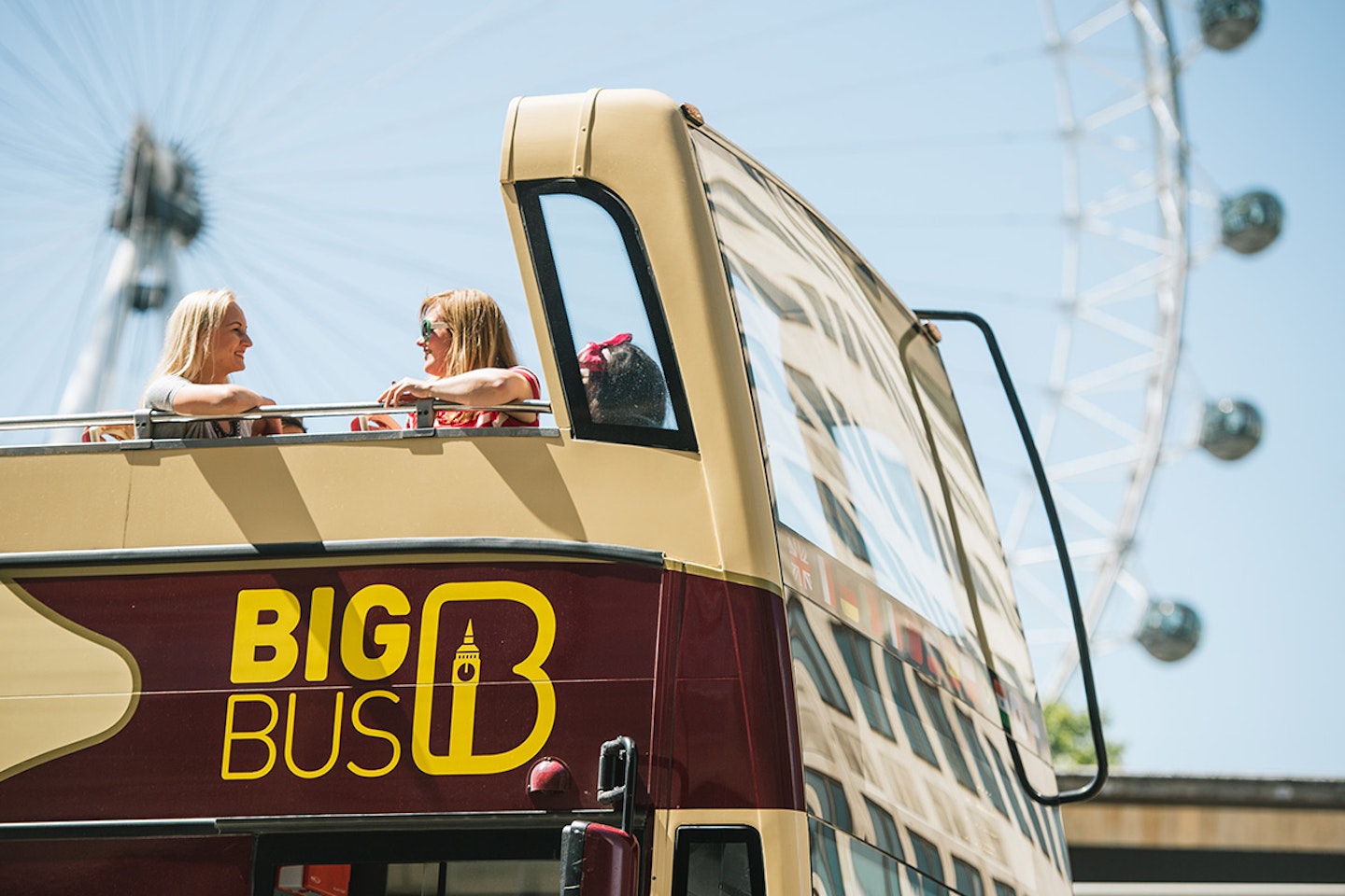 Explore London with Hop On Hop Off Sightseeing Bus Tour and River Cruise for Two