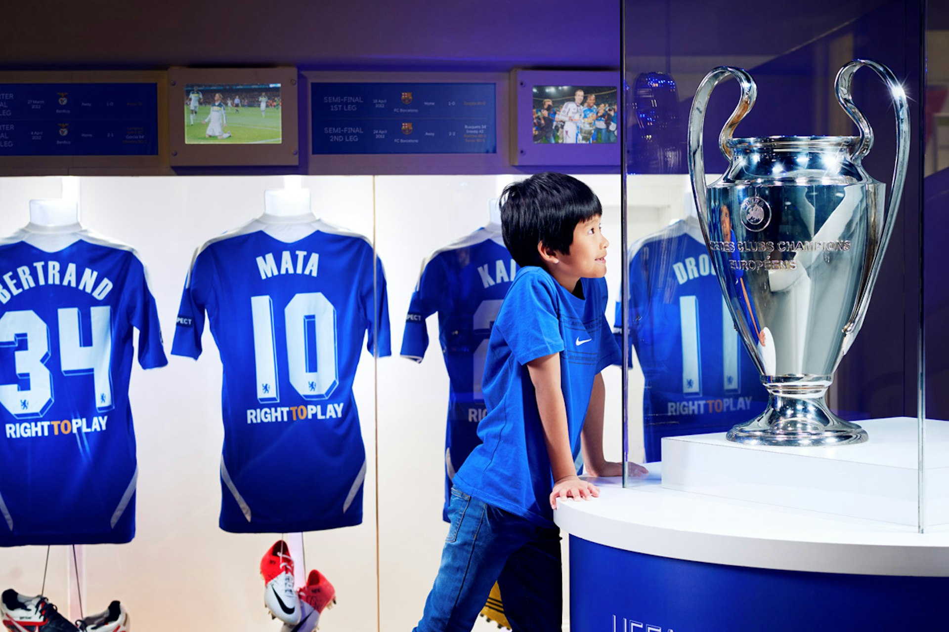 Family Chelsea Football Club Stadium Tour