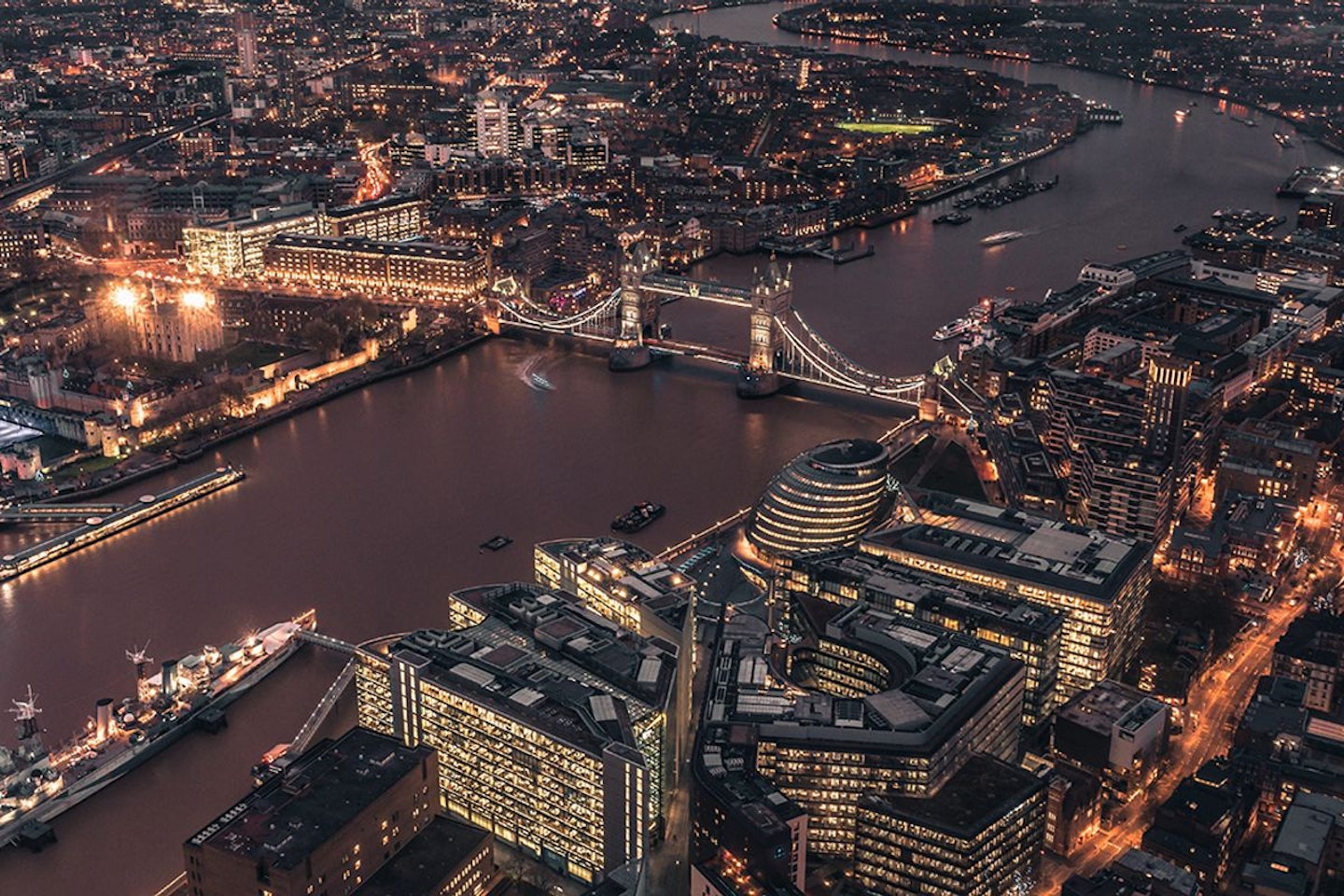 Immersive Tour on The Thames Sailing Barge, Lunch and Entry to The Shard with Champagne