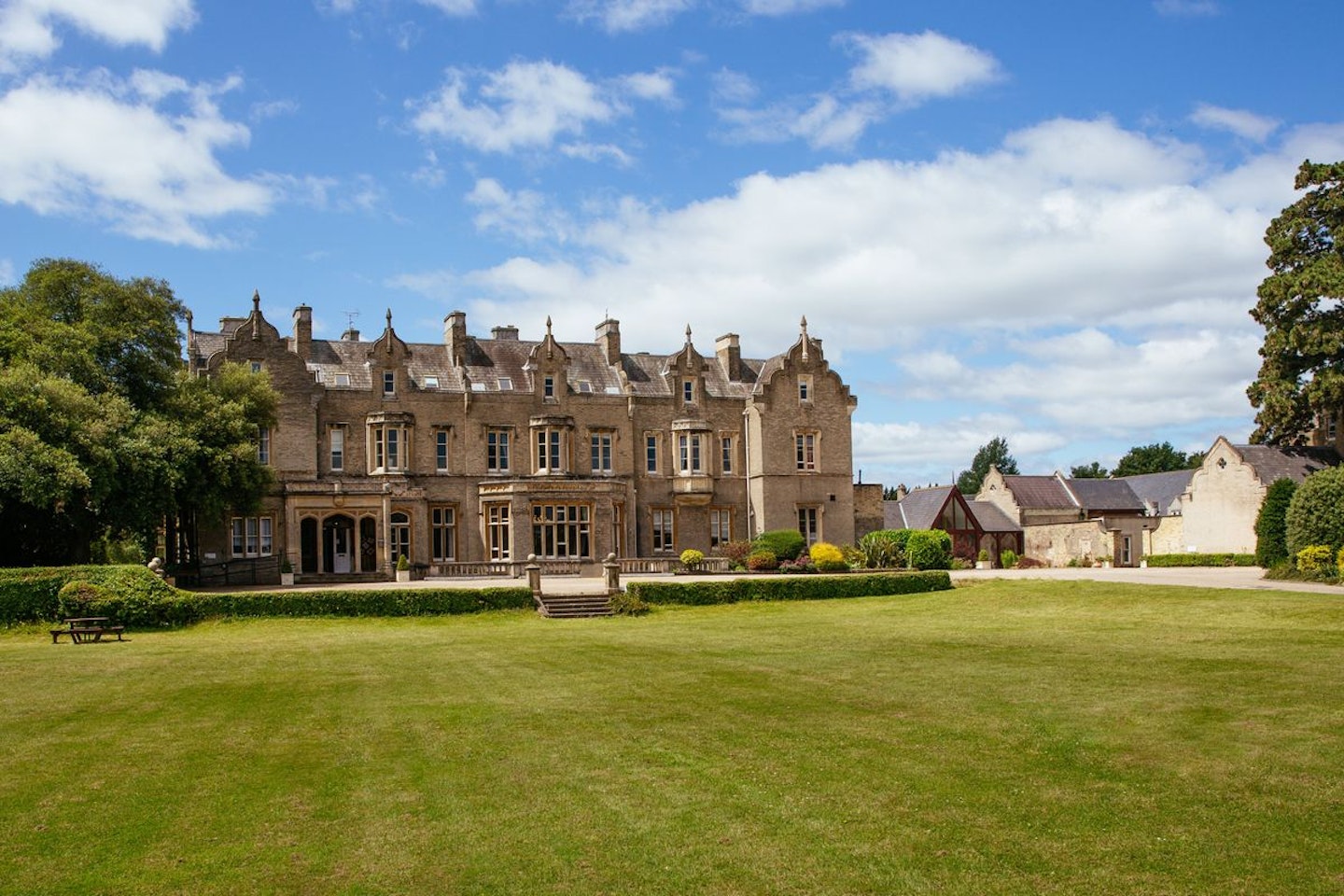 One Night Stay with Dinner and Prosecco for Two at Shendish Manor Hotel