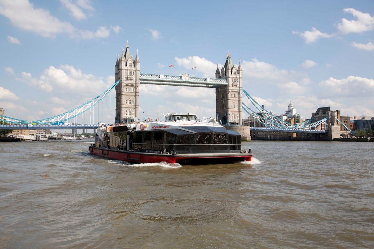 Thames River Sightseeing Cruise for Two