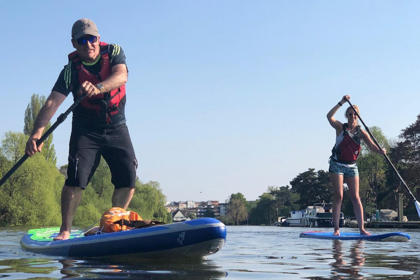 Thames Stand Up Paddleboarding and a Pint or Prosecco for Two in Richmond