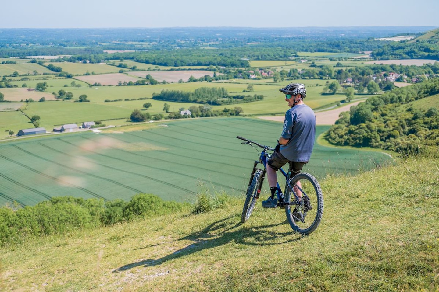 Tour the South Downs with GPS Guided Half Day Electric Mountain Bike Hire