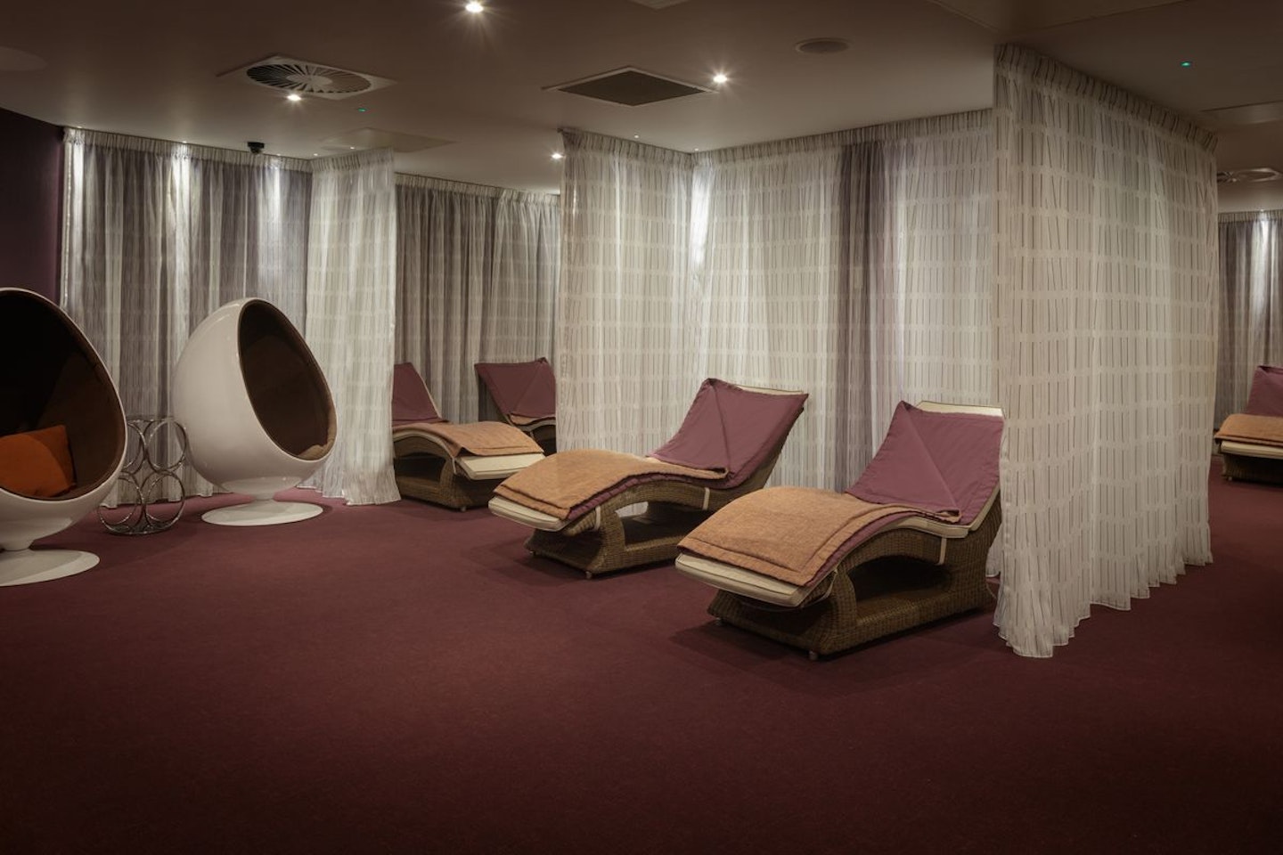 Weekend Indulgence Spa Day with Treatments, Lunch and Fizz for Two at the 4* Q Hotels Collection