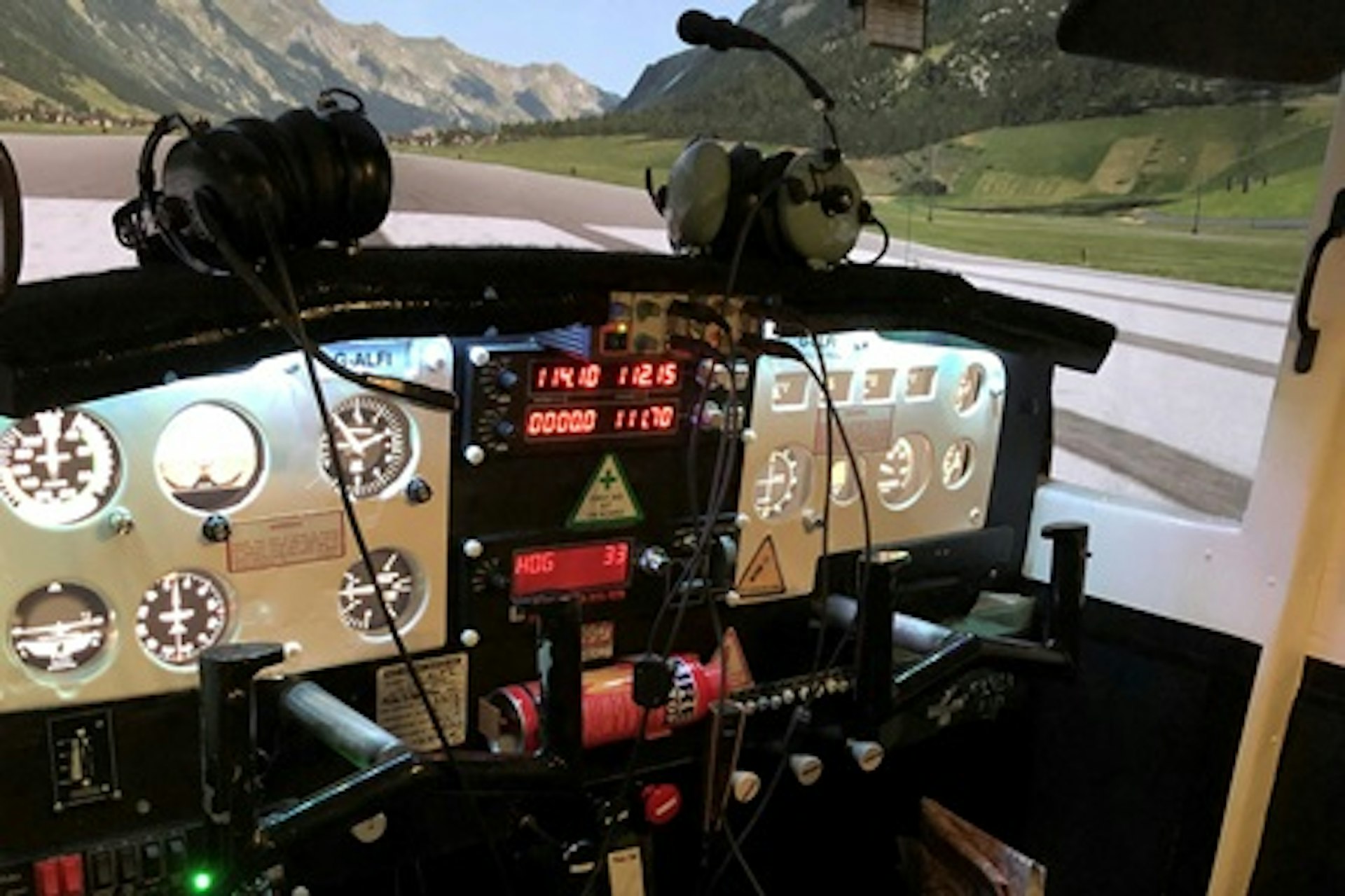 30 minute Cessna Skyhawk Flight Simulator 1