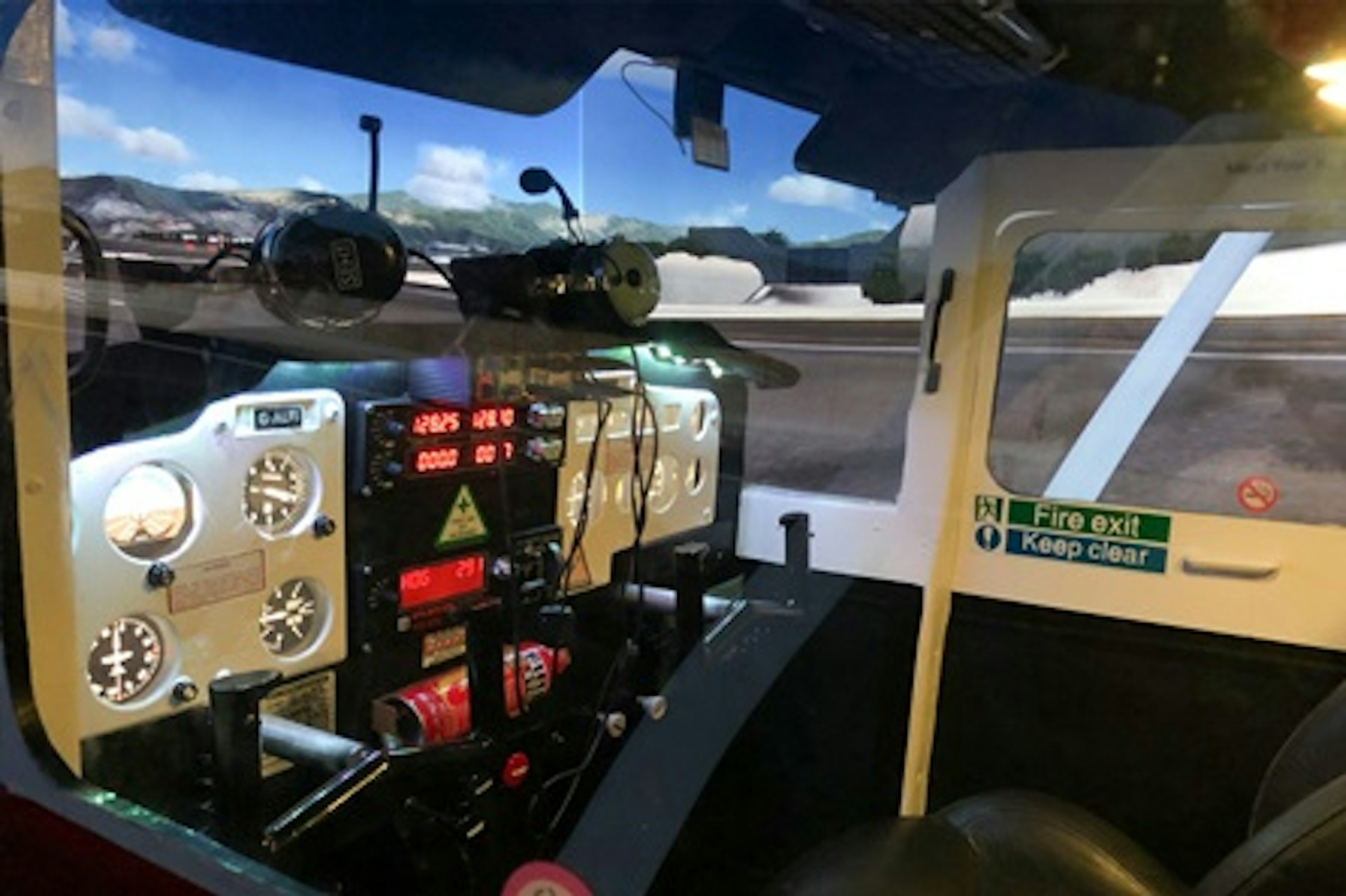 30 minute Cessna Skyhawk Flight Simulator 4