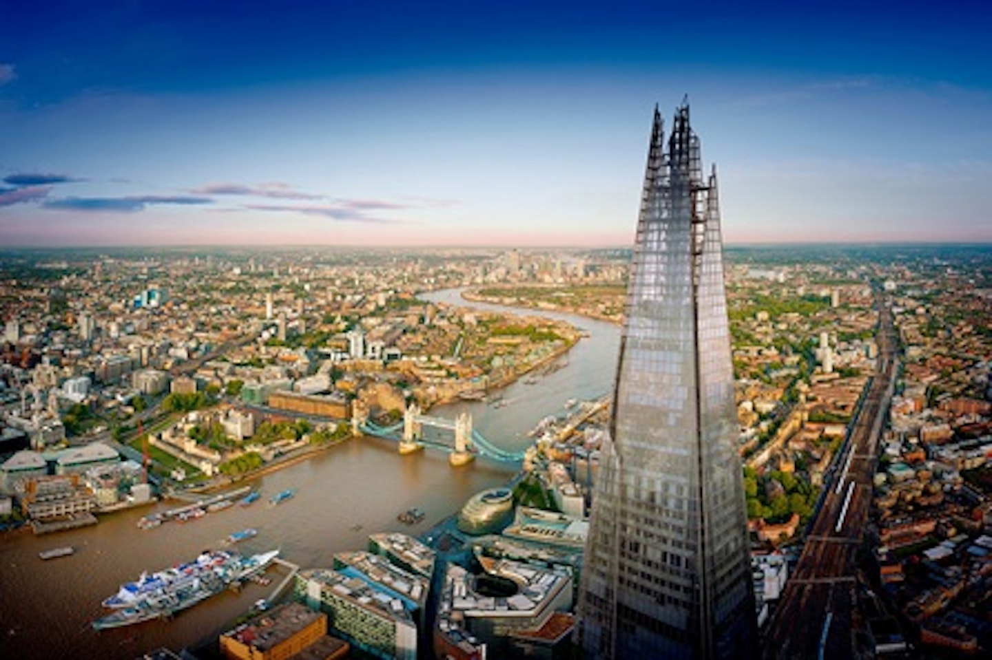 5* Luxury London Break at South Place Hotel with Champagne, Five Course Michelin-Starred Dinner and The View from The Shard for Two 4