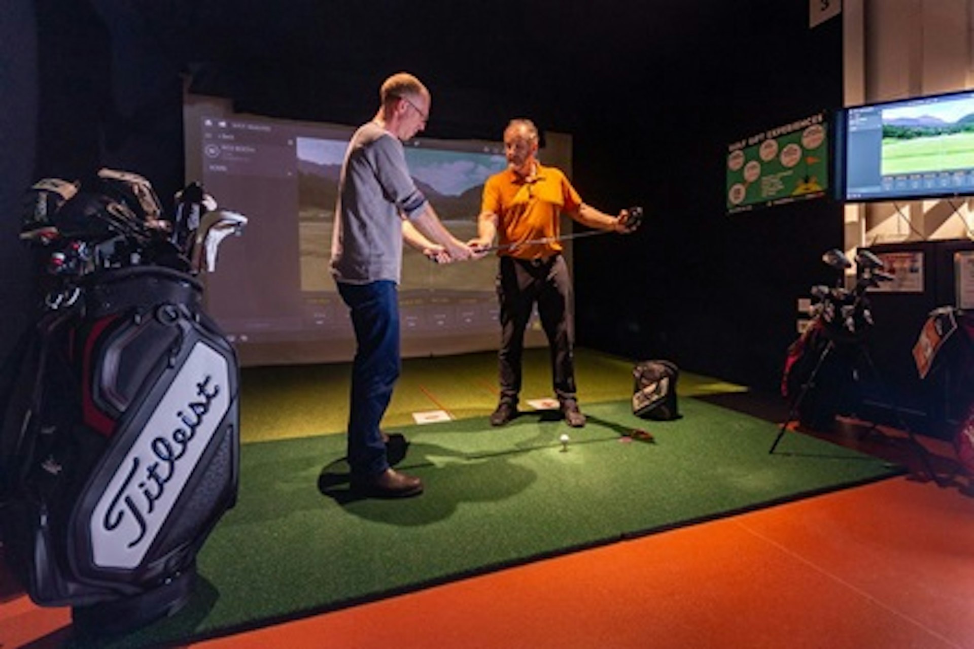 30 minute Golf Lesson with an Advanced PGA Professional Golfer at the St. Andrews Indoor Golf Centre 2