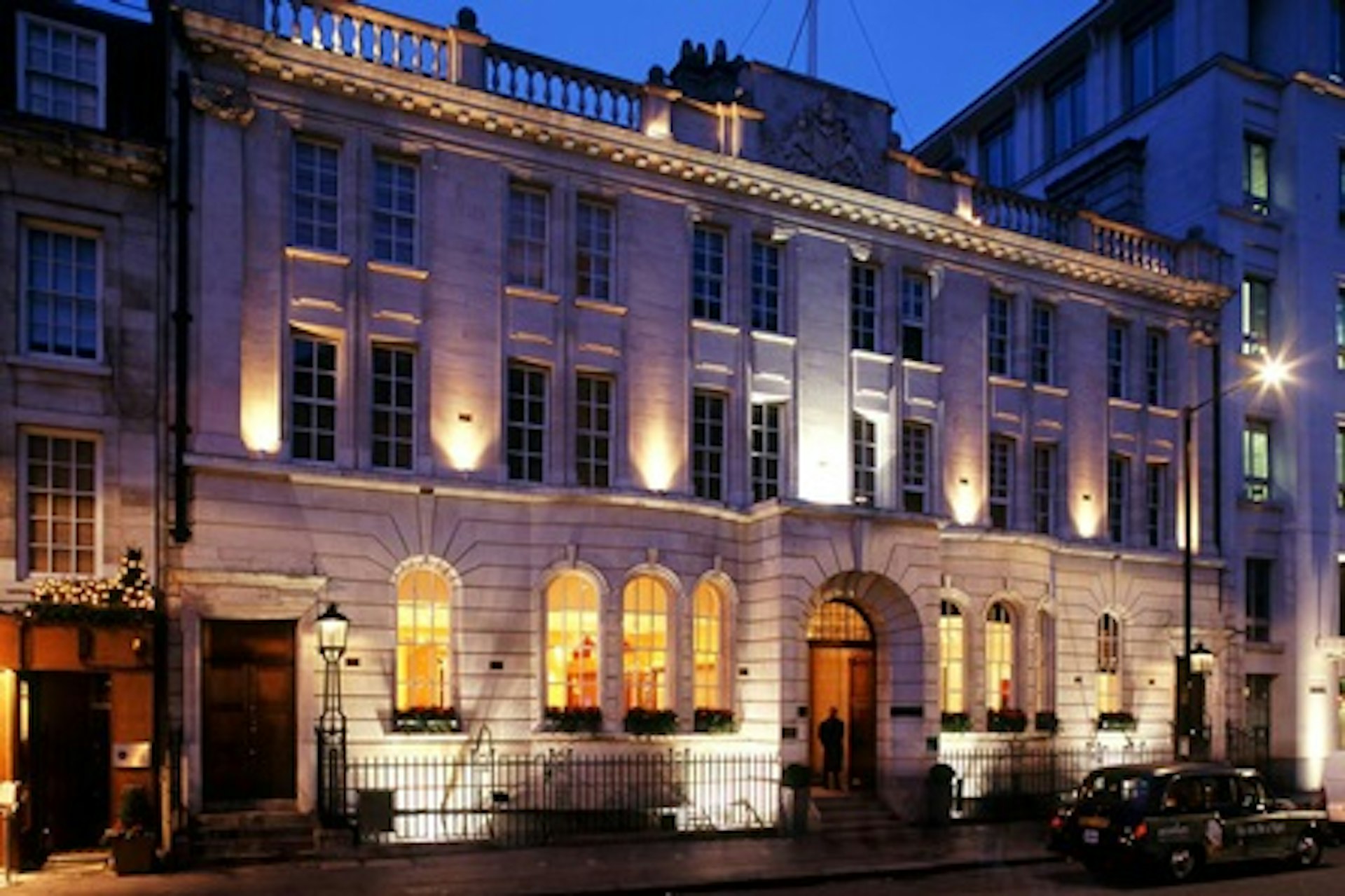 Champagne Afternoon Tea for Two at the Courthouse Hotel, London 2