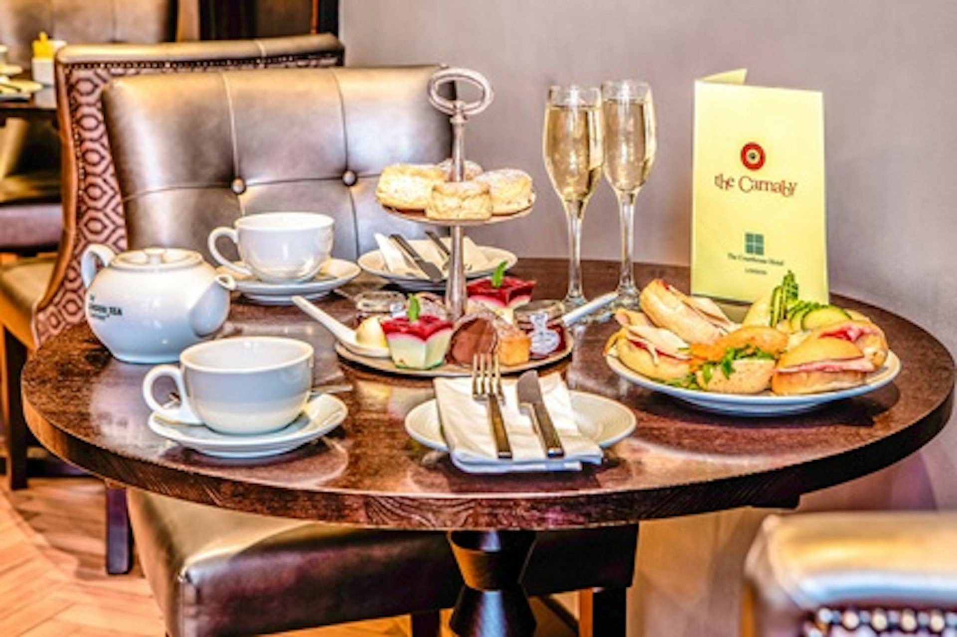 Visit to The Queen's Gallery and Champagne Afternoon Tea for Two 3