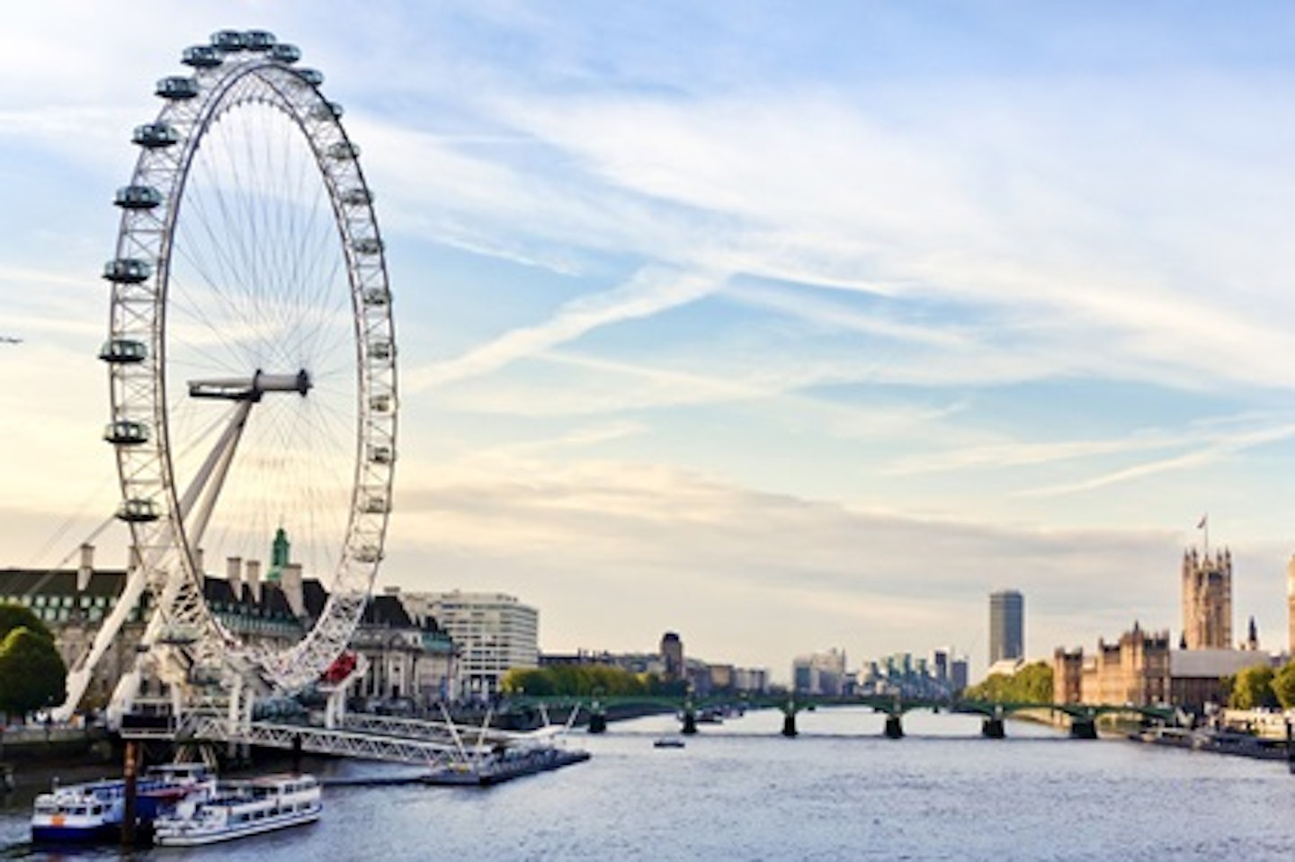 Thames Lunch Cruise for Two 4