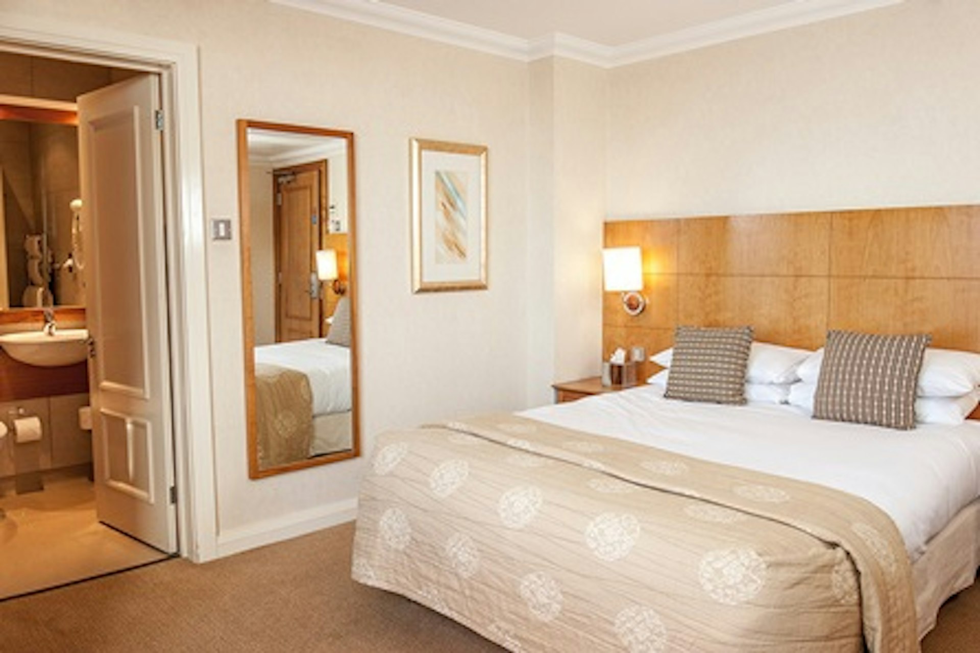 One Night Coastal Break for Two at the 4* Harbour Heights Hotel, Poole 2