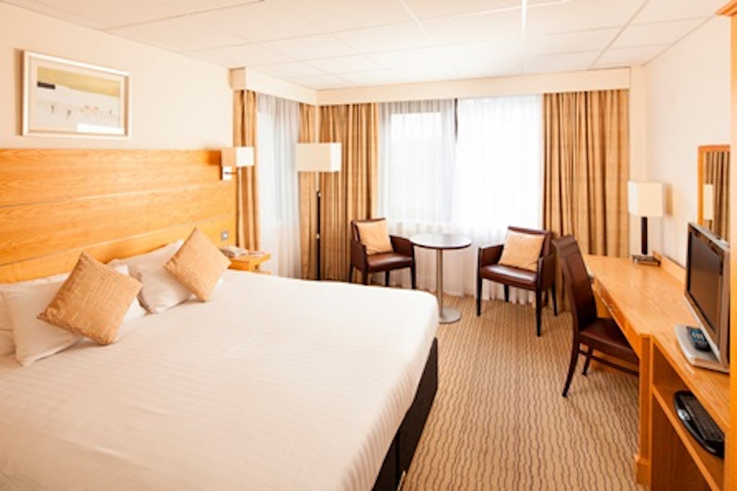 One Night Break for Two at the Mercure Hull Grange Park Hotel