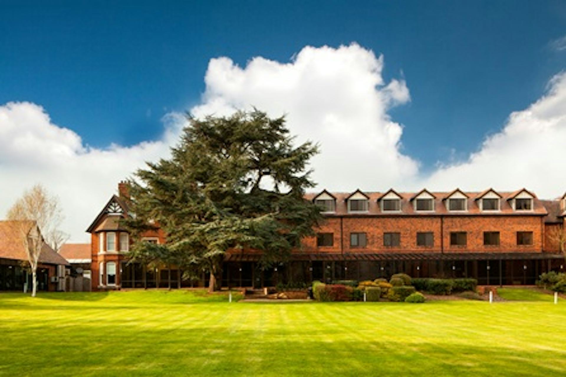 Two Night Break for Two at the Mercure Hull Grange Park Hotel
