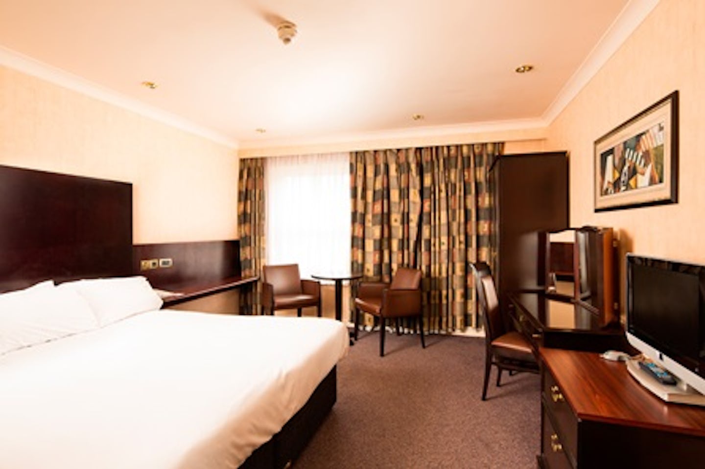 One Night Break with Dinner for Two at the Mercure Kidderminster Hotel