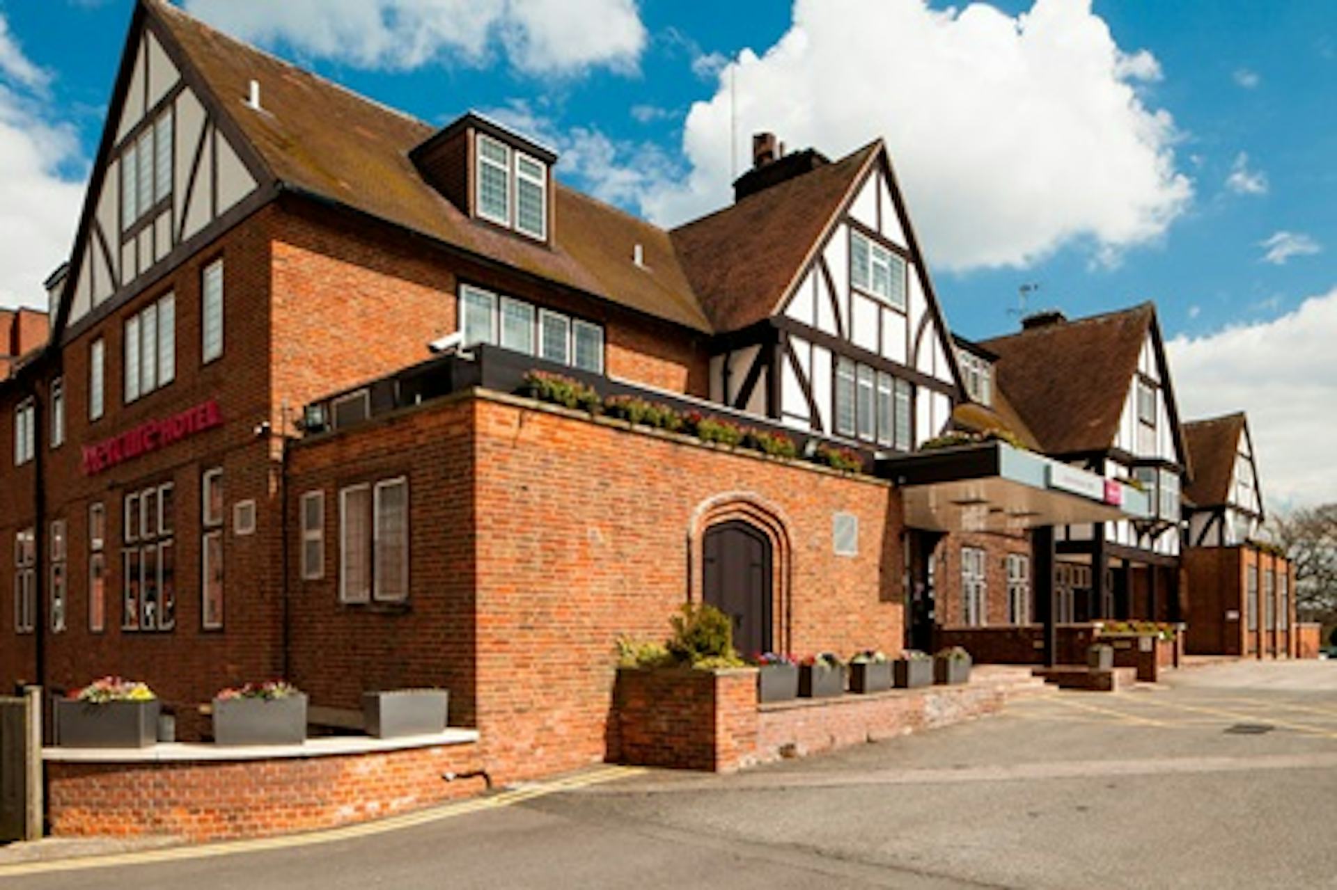 One Night Break with Dinner for Two at the Leeds Parkway Hotel