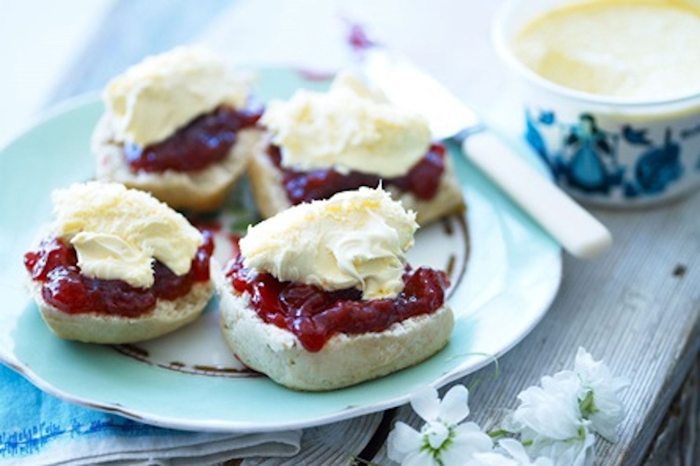 Blackness Castle and Three Bridges Cruise with Complimentary Cream Tea for Two 3