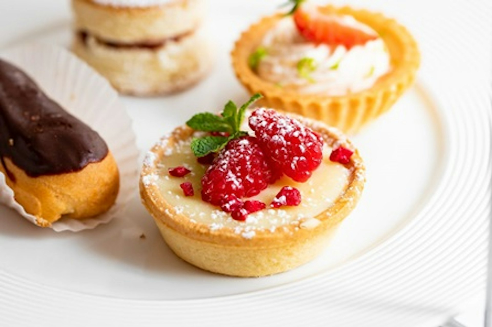 Bottomless Prosecco Afternoon Tea for Two at Mayfair Lounge & Grill at The Cavendish London 3