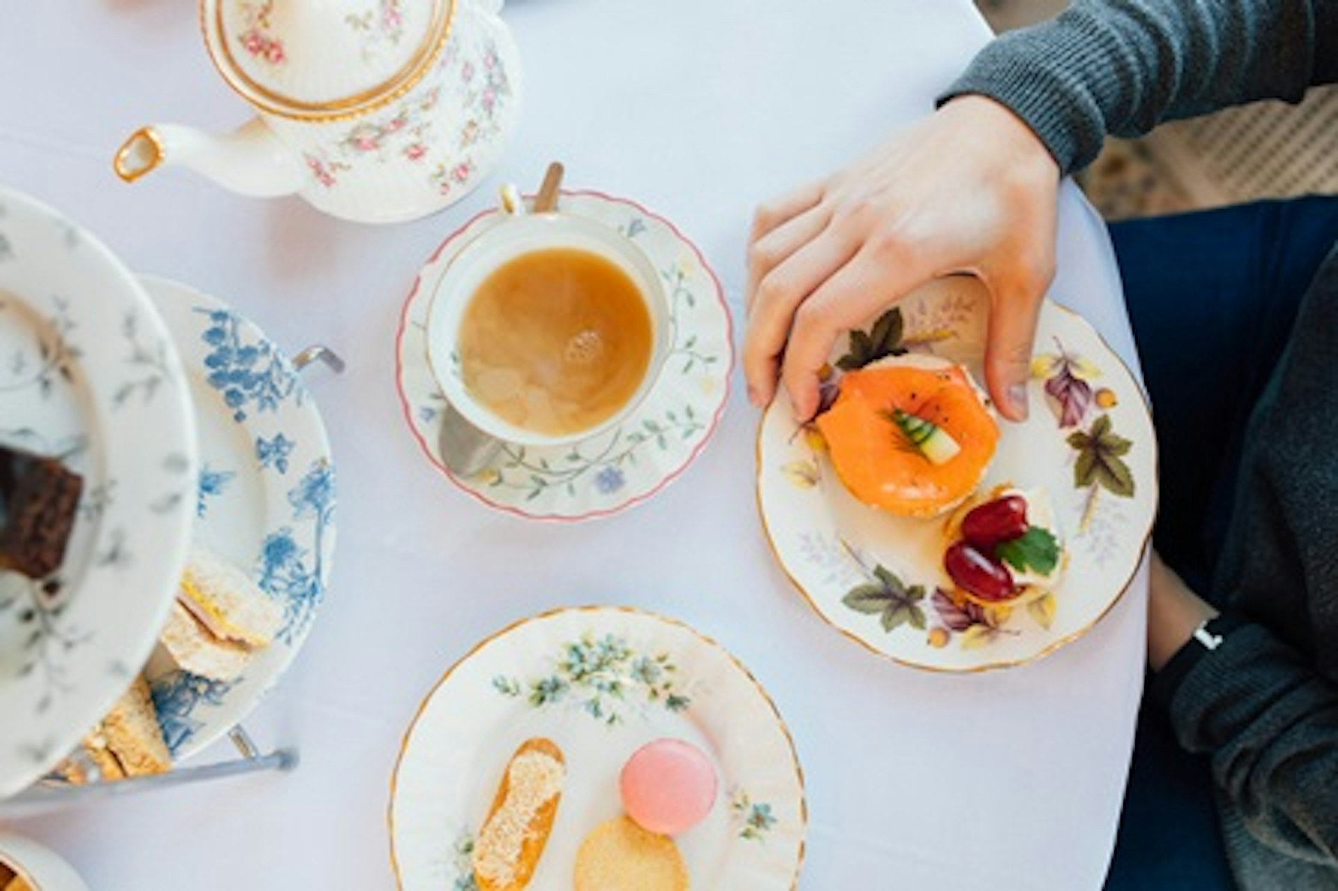 Castles, Palaces and Gardens with Afternoon Tea for Two 2