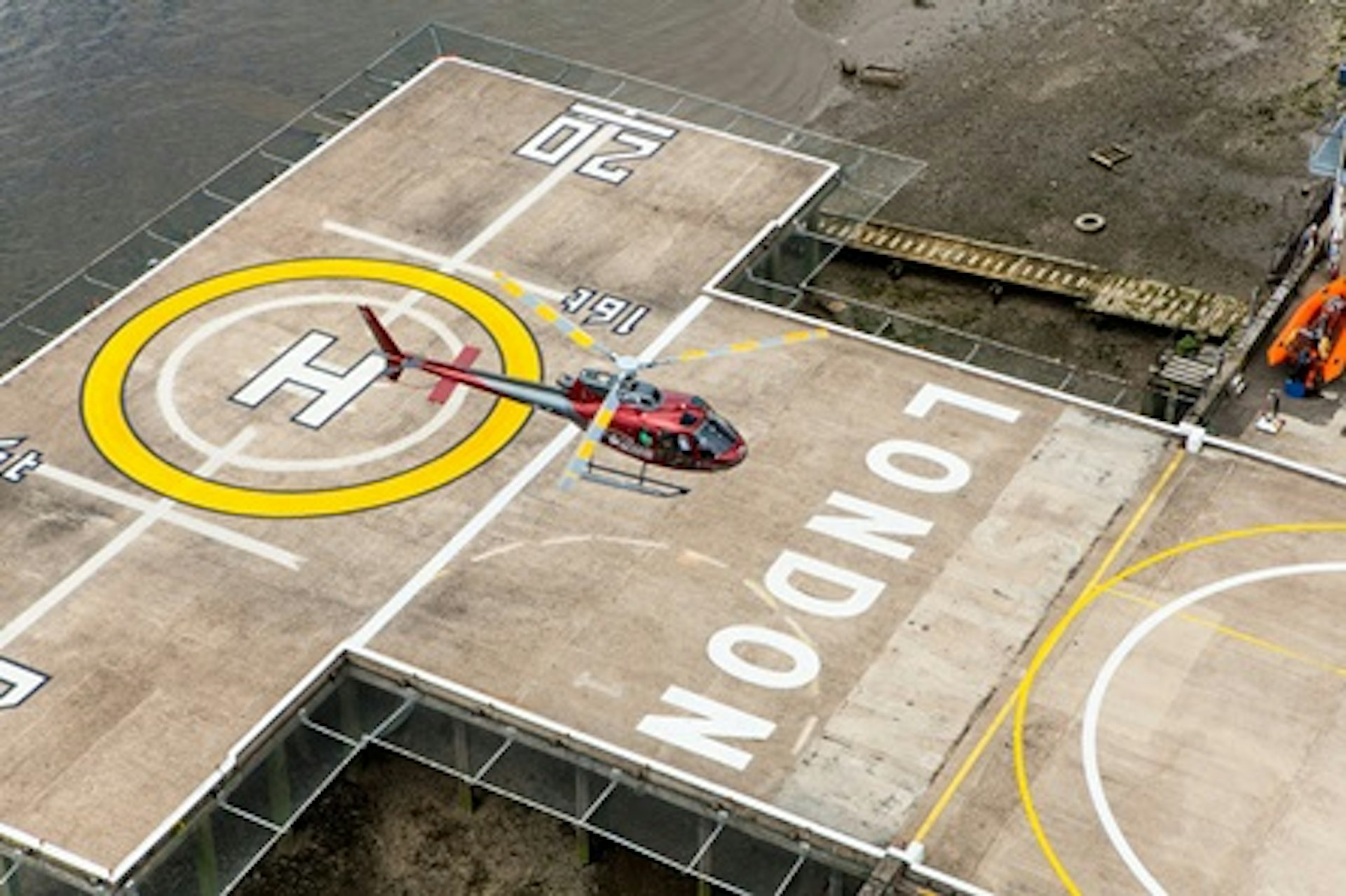 Central London Helicopter Flight for Two 4