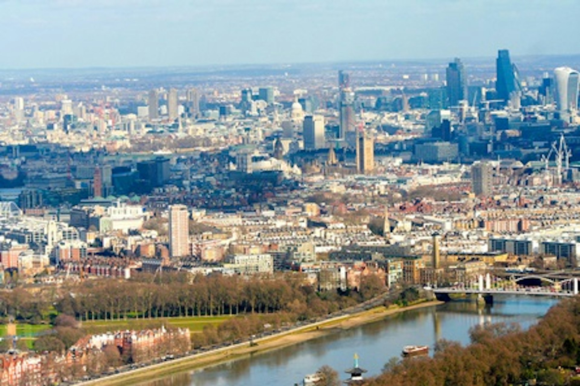 Central London Sights Helicopter Tour for Two 4