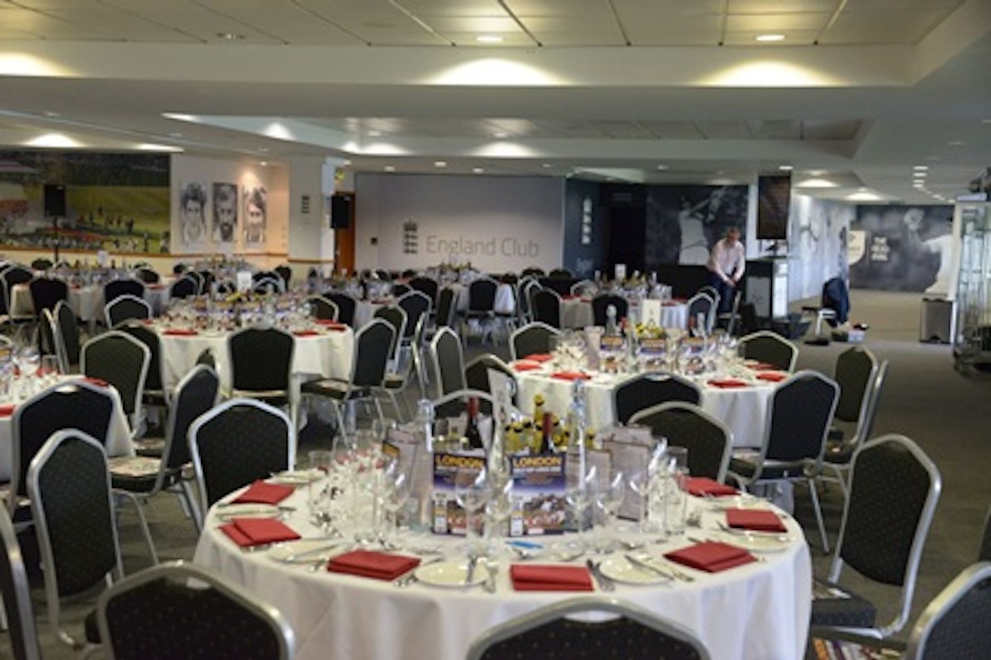 Cheltenham Gold Cup 2022 Screening with Lunch, Drinks and Special Guest Speakers at The Oval 3