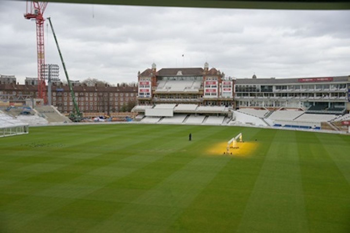 Cheltenham Gold Cup 2022 Screening with Lunch, Drinks and Special Guest Speakers at The Oval 4