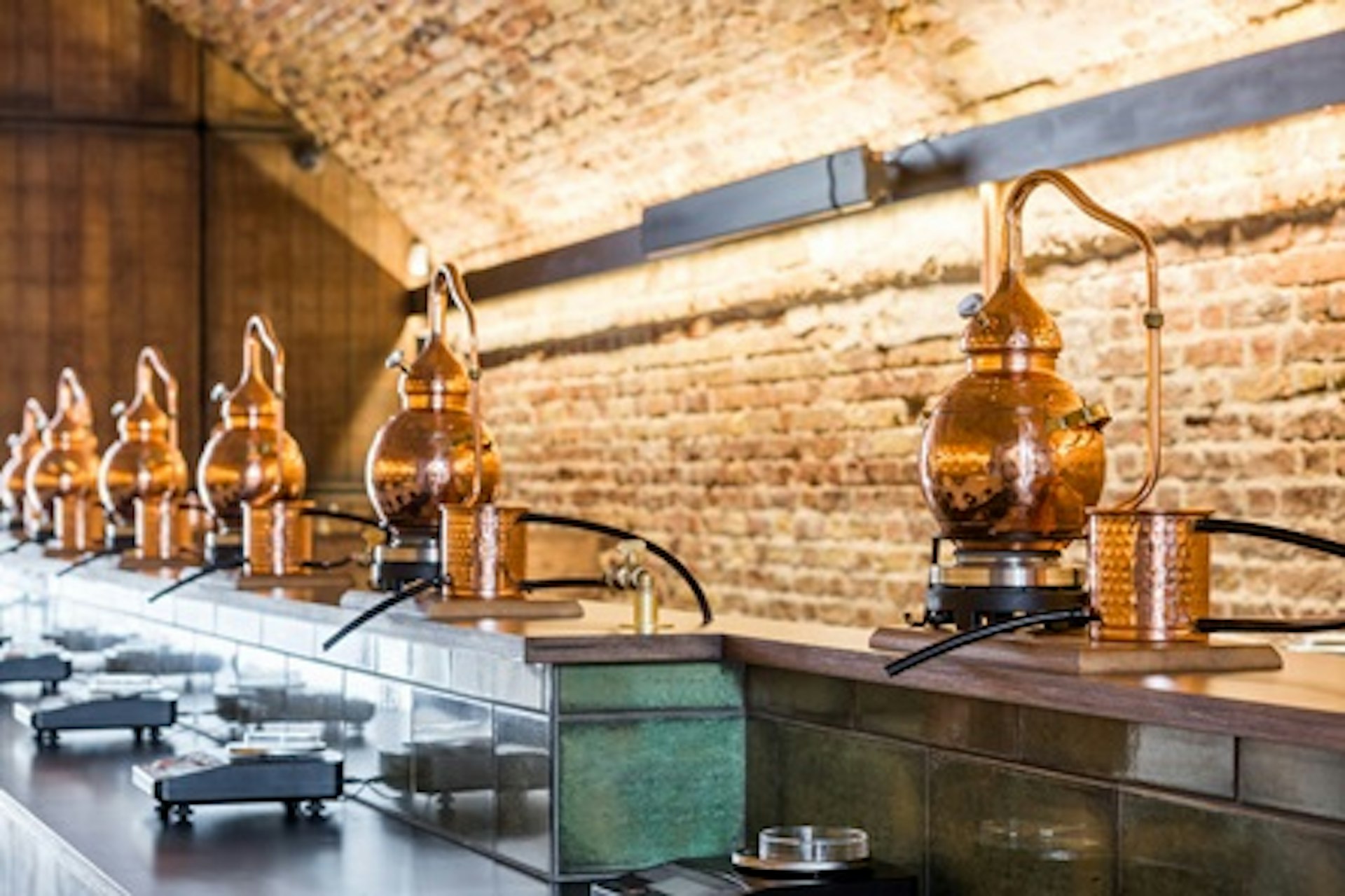 Craft and Distill Your Own Gin with Tastings and Cocktails at 58 Gin School 1