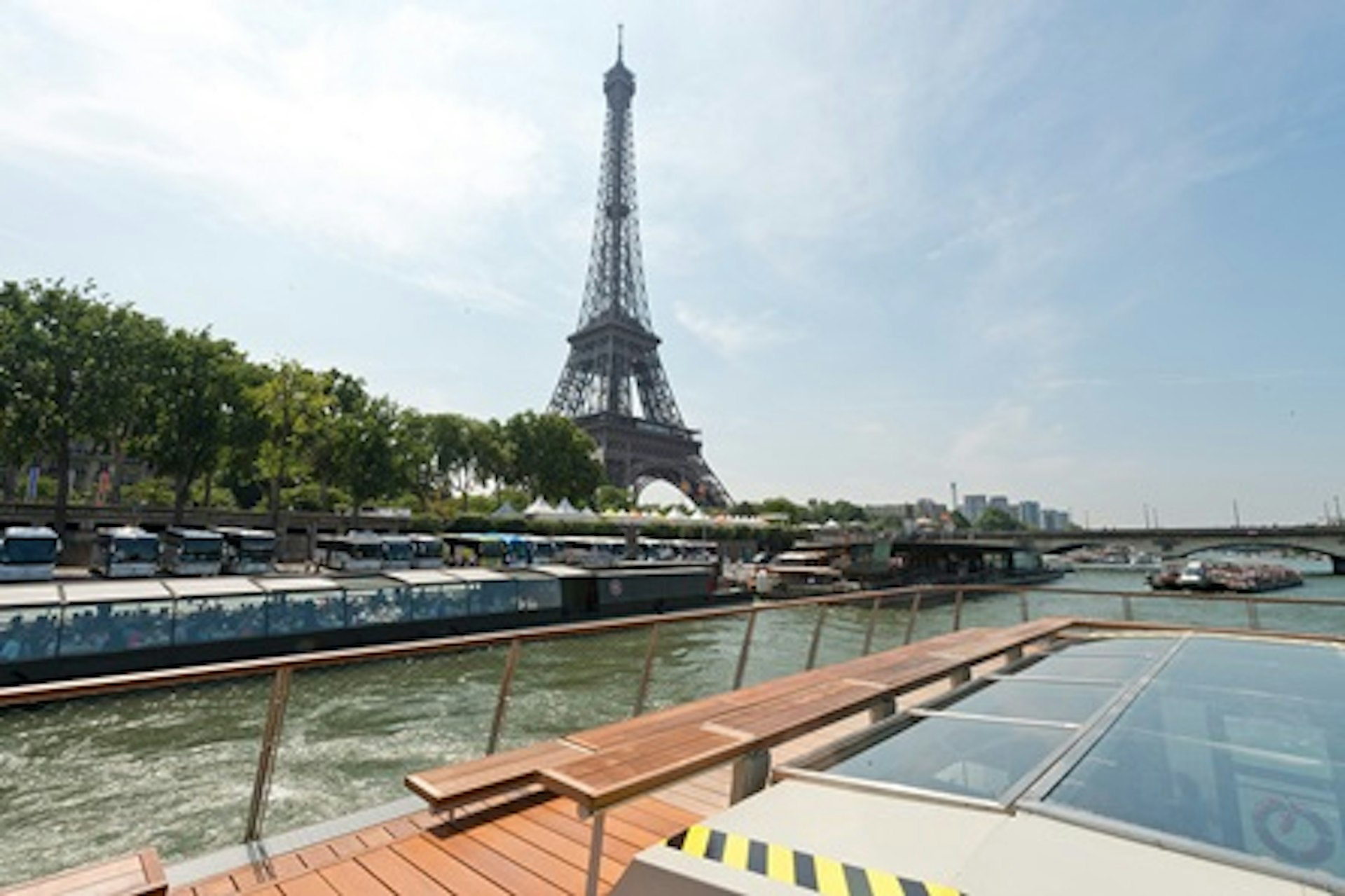 Day Trip to Paris by Eurostar and Three Course Lunch Cruise On-board Bateaux Parisien for Two 1