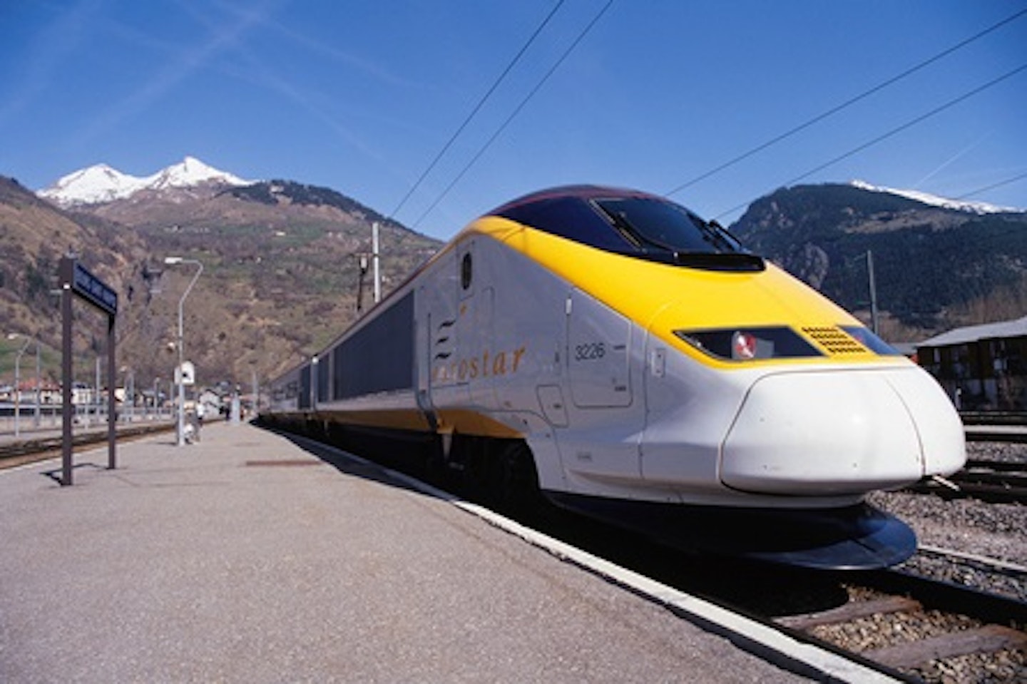 Day Trip to Paris by Eurostar with Premium Lunch for Two 4