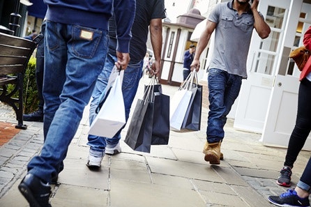 Designer Shopping Experience with Lunch at Bicester Village 4