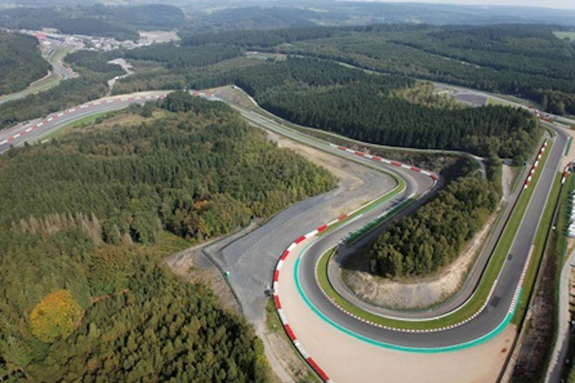 Drive the World Famous Spa Race Circuit with Tuition in a Clio RS 197/200 4