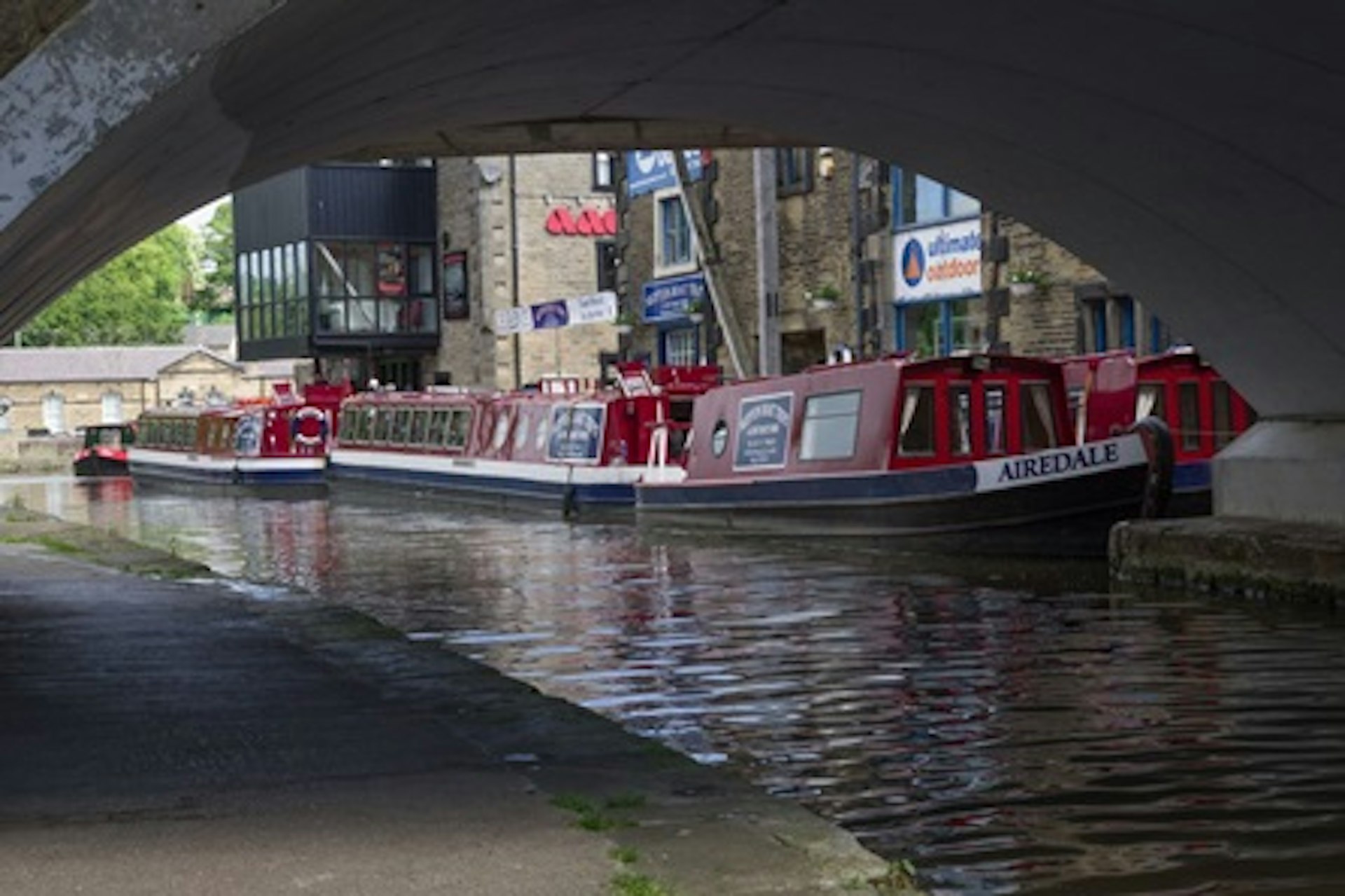 Evening Fish and Chips Cruise on the Leeds & Liverpool Canal for Two 4