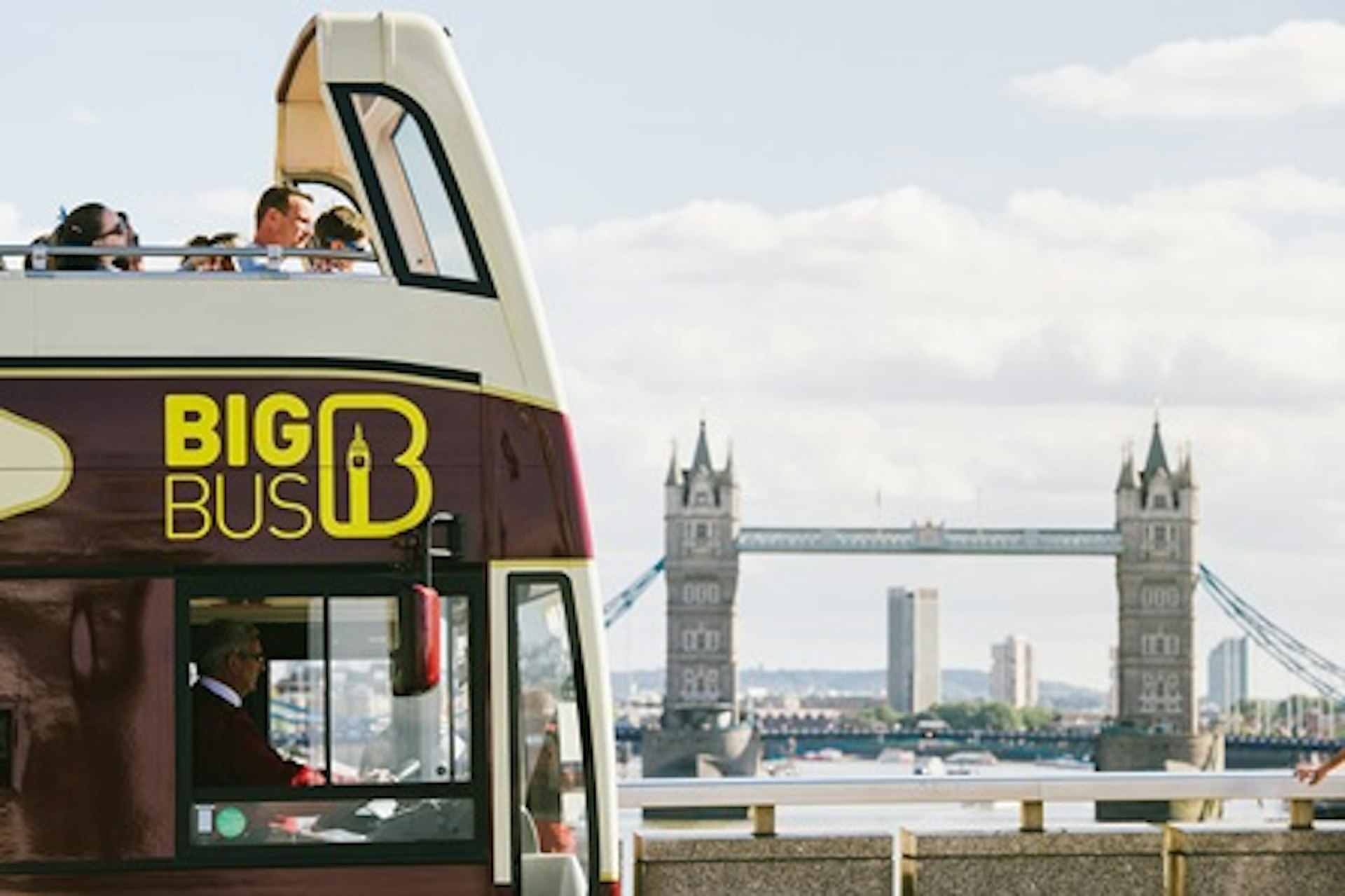 Explore London with Hop-On, Hop-Off Sightseeing Bus Tour and River Cruise for a Family of Four 3