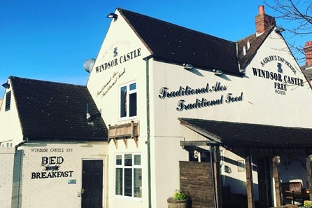 Explore the History and Art of Blending Gin for Two in a 1920 Inspired Art Deco Gin Bar 4