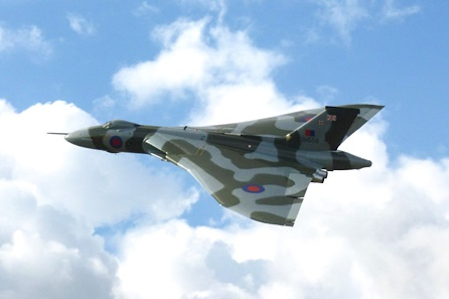 Fly the World's Only Vulcan Bomber Flight Simulator - 30 Minutes