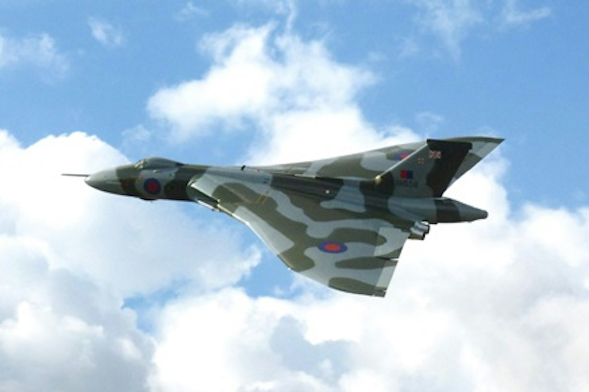 Fly the World's Only Vulcan Bomber Flight Simulator - 60 minutes 3