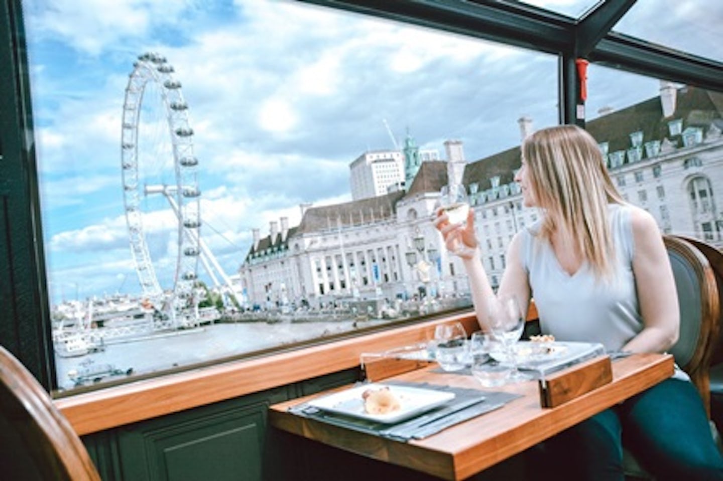 Four Course Lunch and Tour aboard the Bustronome, London