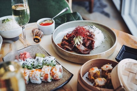 Free-Flowing Champagne Sky Brunch for Two at the 5* Luxury Shangri-La Hotel 3