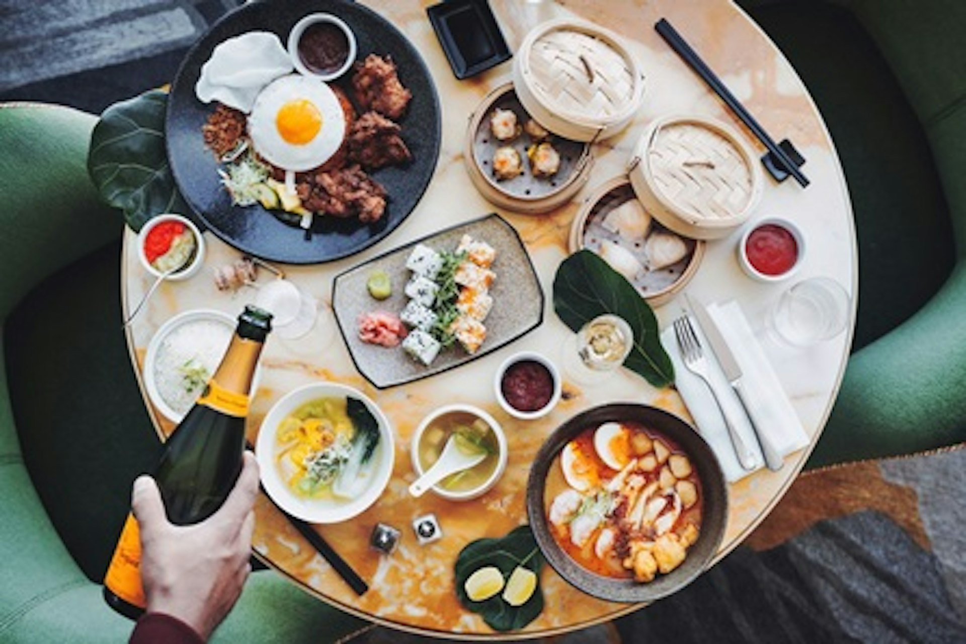 Free-Flowing Champagne Sky Brunch for Two at the 5* Luxury Shangri-La Hotel 2