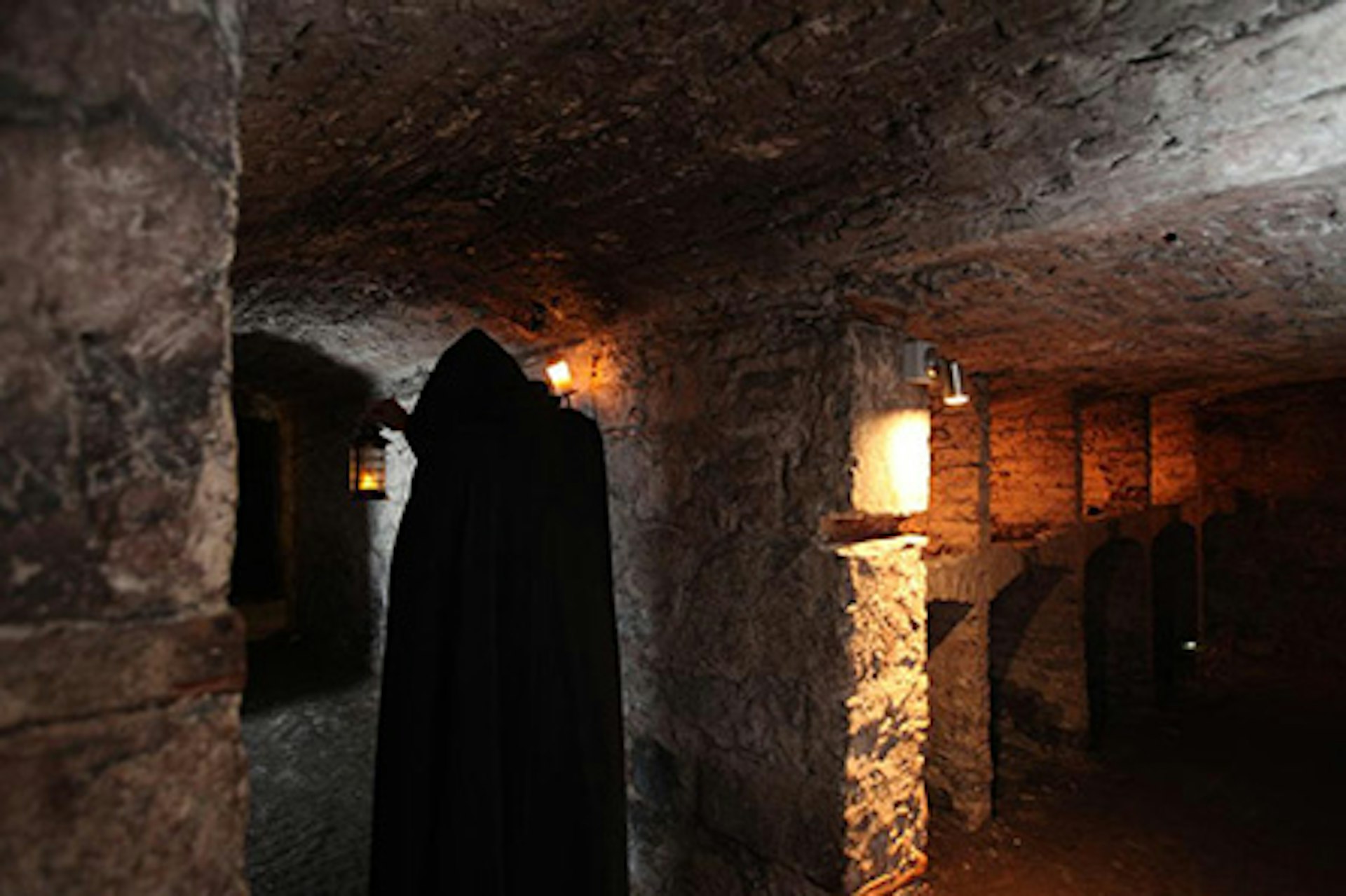 Hidden and Haunted Edinburgh Tour for Two 2
