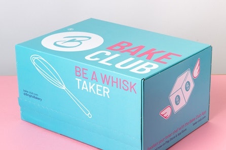 Home Baking Box and Introduction to Cake Decorating Four Part Online Course 1