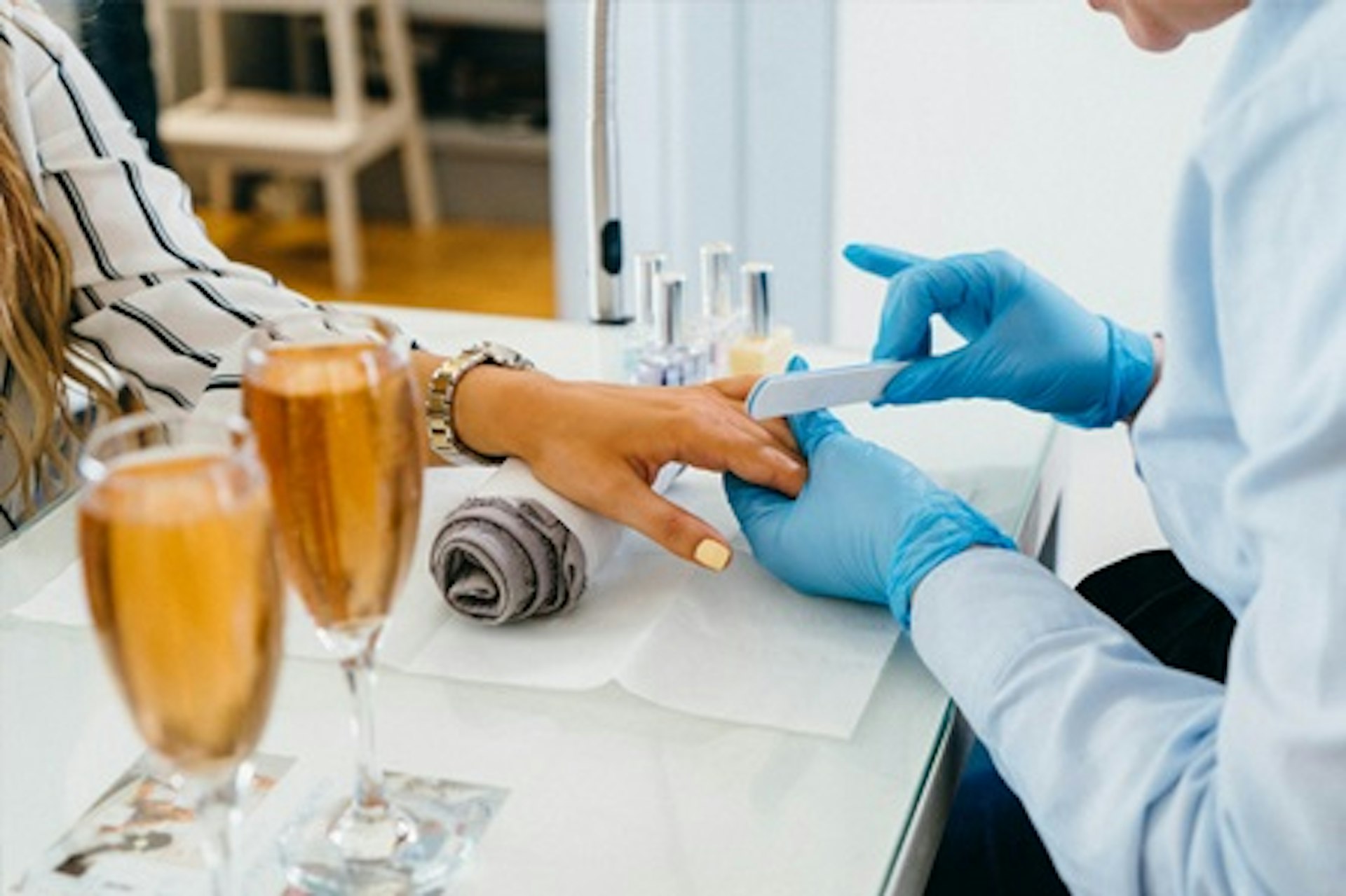 Hunky Dory Manicure with Pink Fizz for Two at London Grace 2